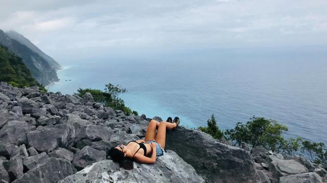 水陸兩用，KEEN Newport多功能戶外涼鞋穿著使用體驗