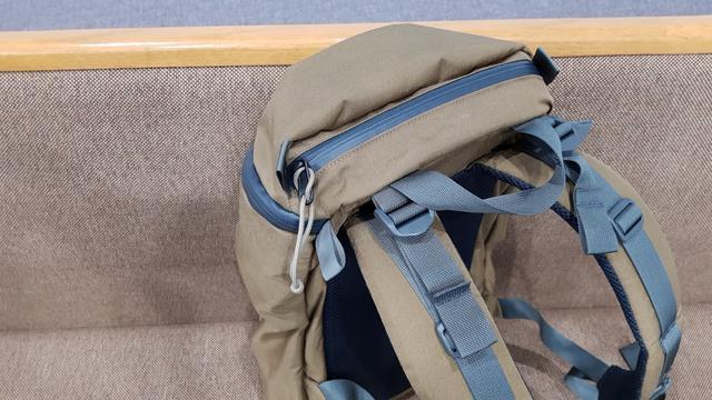 神秘農(nóng)場Urban Assault通勤雙肩背包，生活在都市叢林的好伙伴