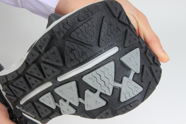 af9cca285d764026b64315d9bd8b1a7f 夏天戲水,穿著Columbia輕量多功能水陸兩用戶外溯溪鞋實測心得