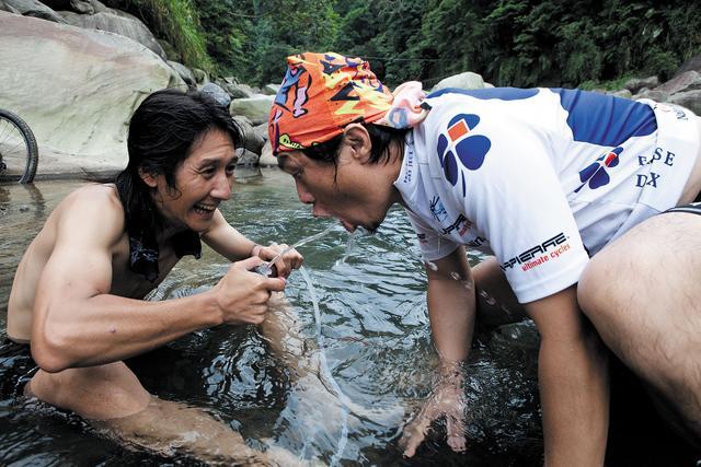 戶外野營必備MSR超輕快速過濾凈水器，讓我在戶外也能喝好水