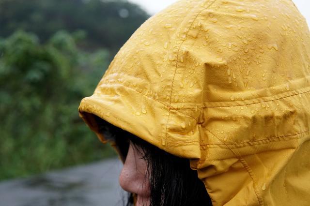 歷時一百天的評測，就這件Rab防水沖鋒衣